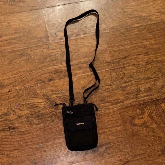 Supreme Black Crossbody Bag - Picture 1 of 3